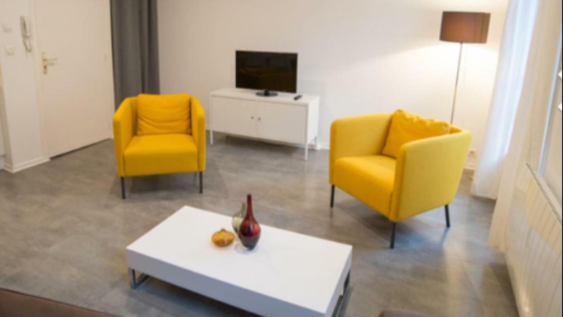 Bel Appartement Au Coeur Du Centre Historique Bourges Exteriör bild